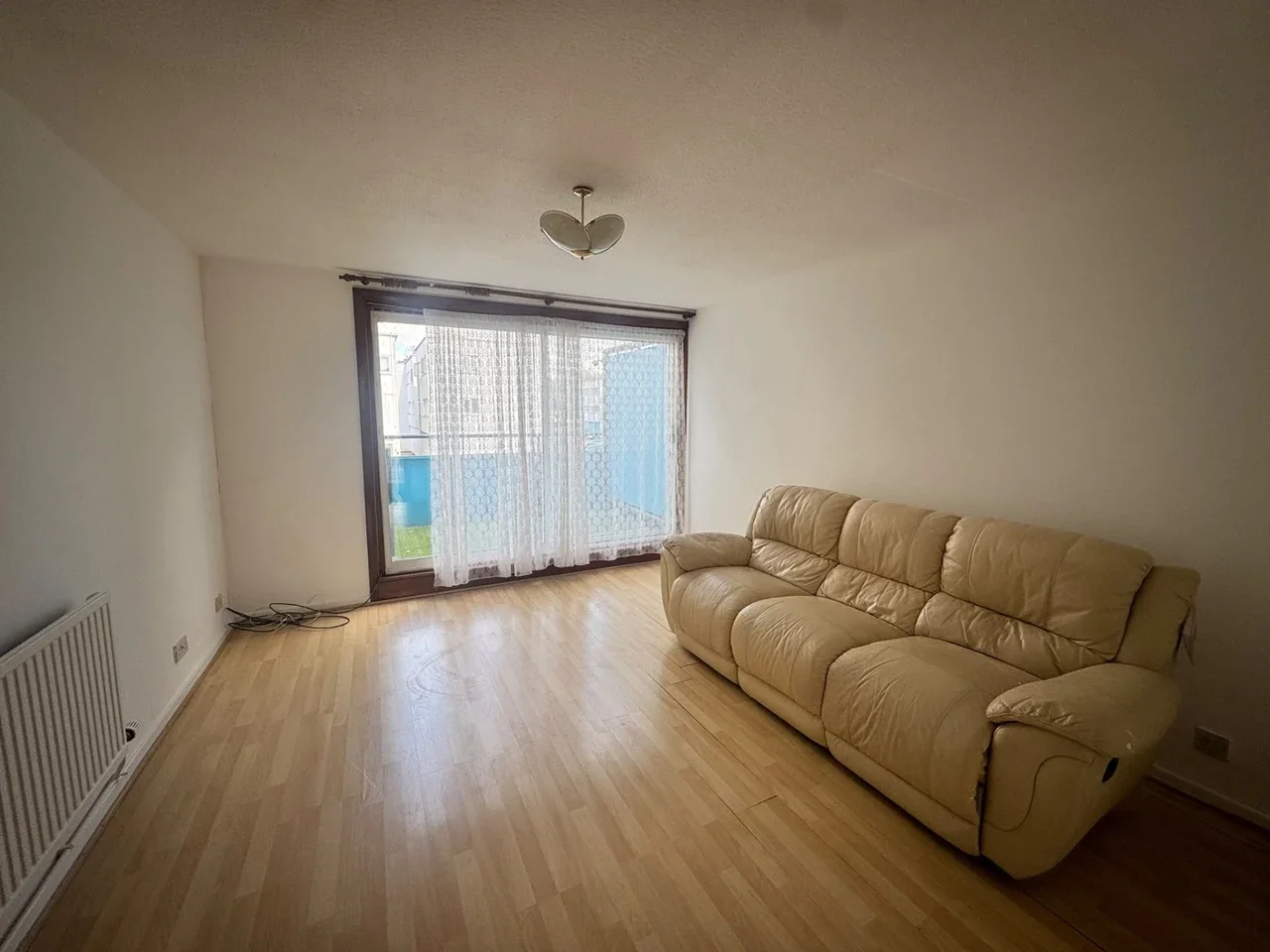 House Huntingdon Close in Greater London