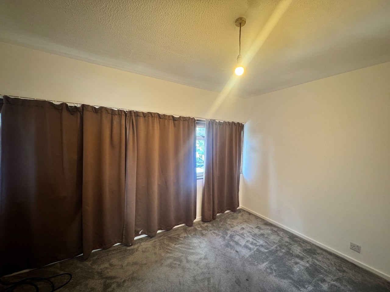 House Huntingdon Close in Greater London