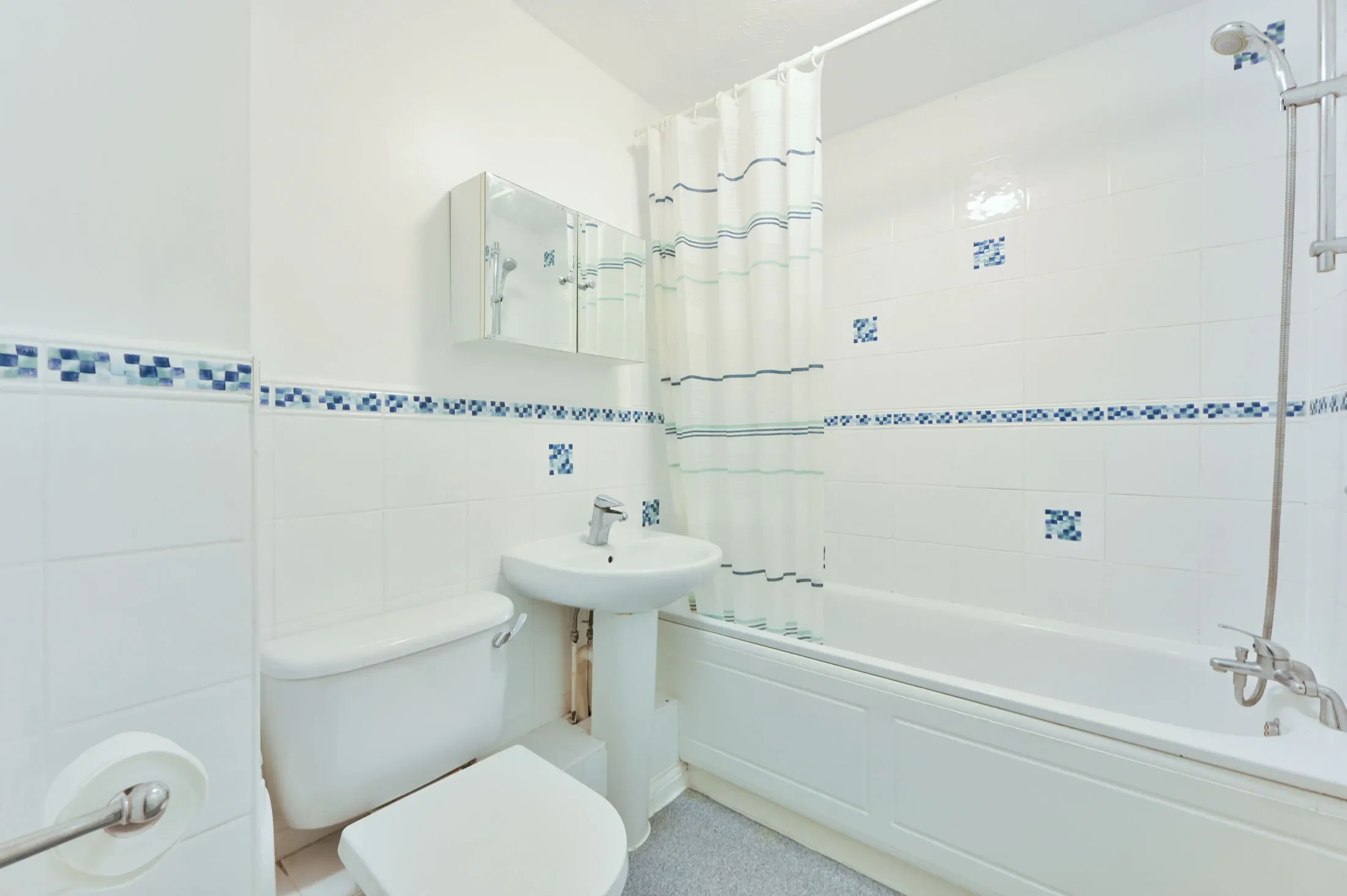 Flat Beaumont Road in Greater London