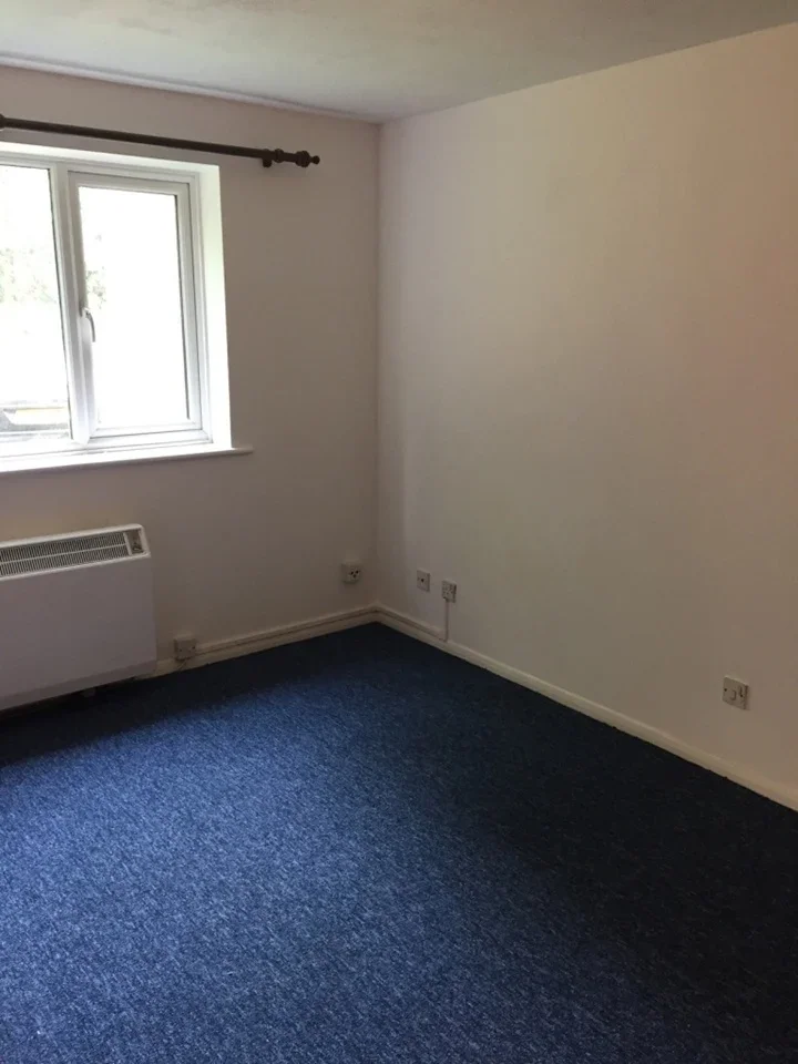 Flat Cambridge Gardens in Greater London