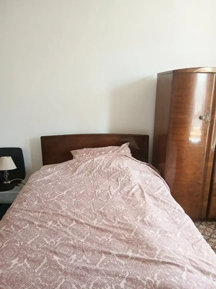 Room Grosvenor Road in Greater London