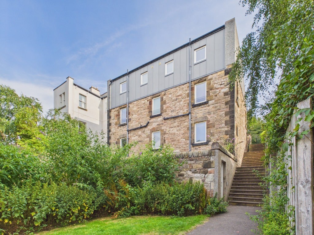 Room St Leonard's Bank in City of Edinburgh