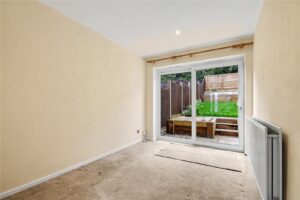 House Walnut Crescent in Malvern Hills