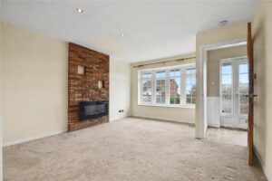 House Walnut Crescent in Malvern Hills