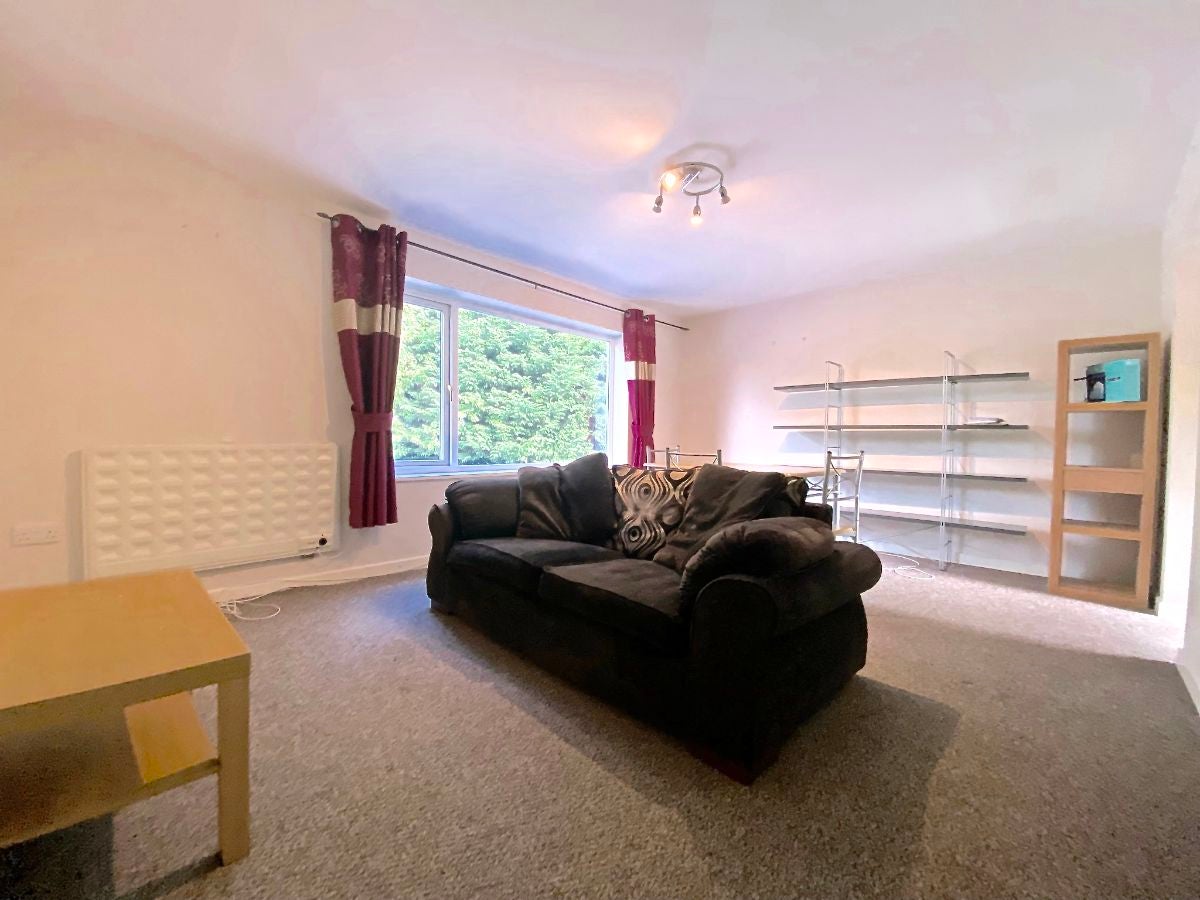 Flat Park Grange Croft in Sheffield