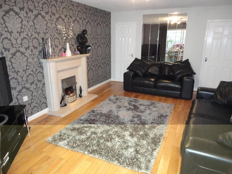 Room Wallbrook Drive in Manchester
