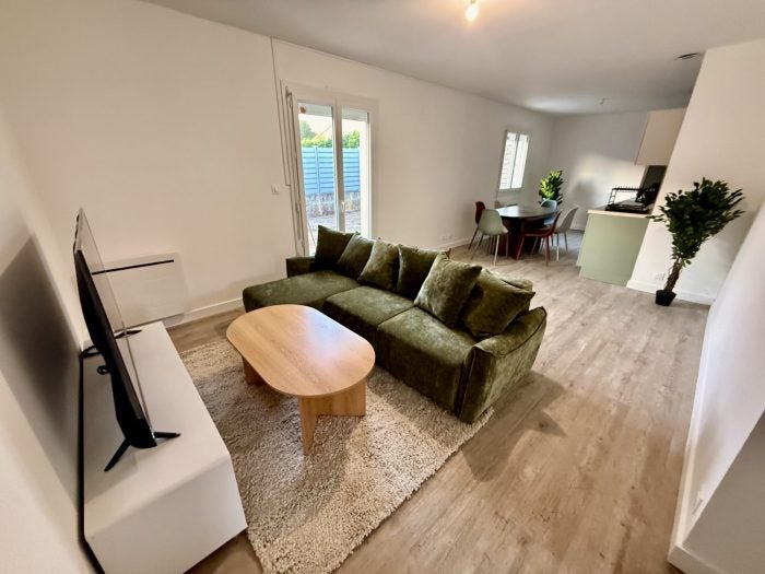 Room Rue de la Massardière in Poitiers