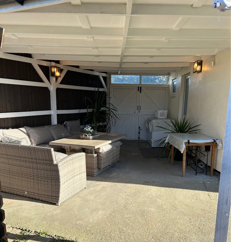 House Broadfield in Uttlesford