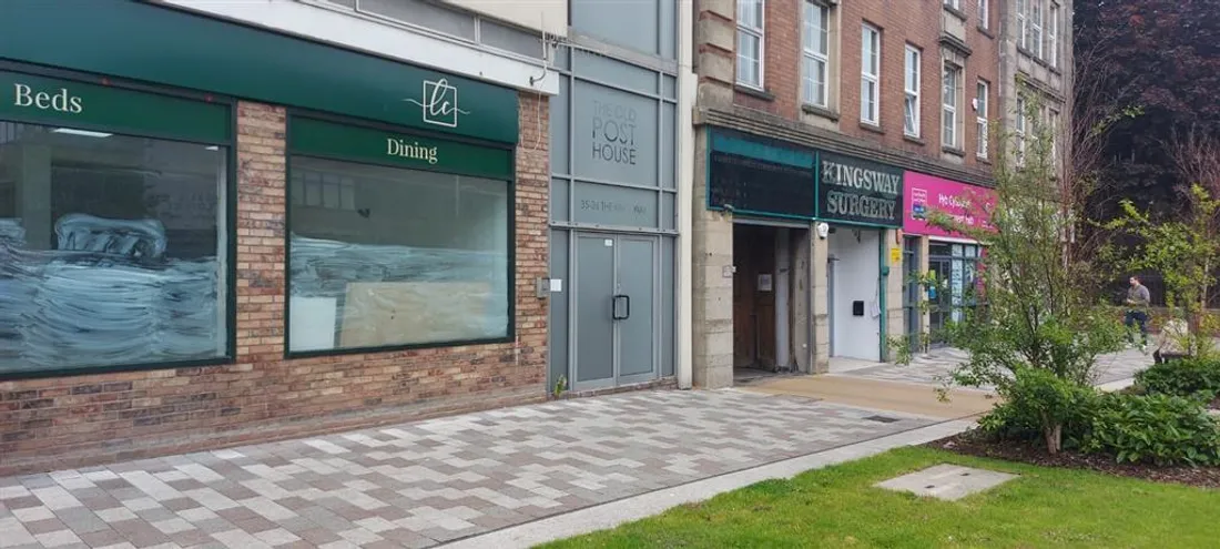 Flat The Kingsway in Swansea