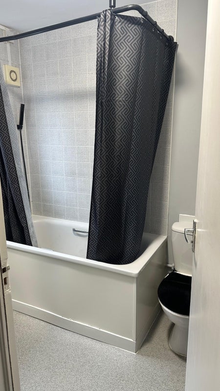 Room Juxon Street in Greater London