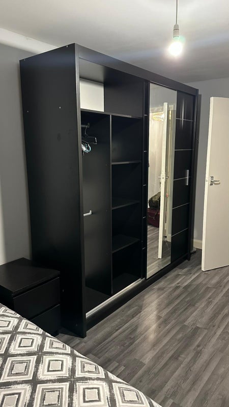 Room Juxon Street in Greater London