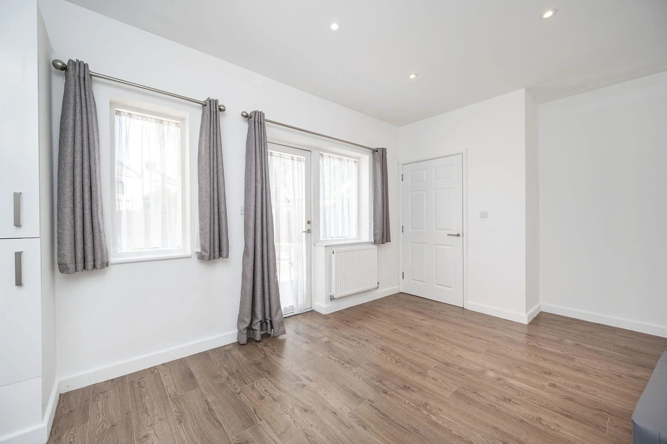 House Chestnut Avenue in Greater London