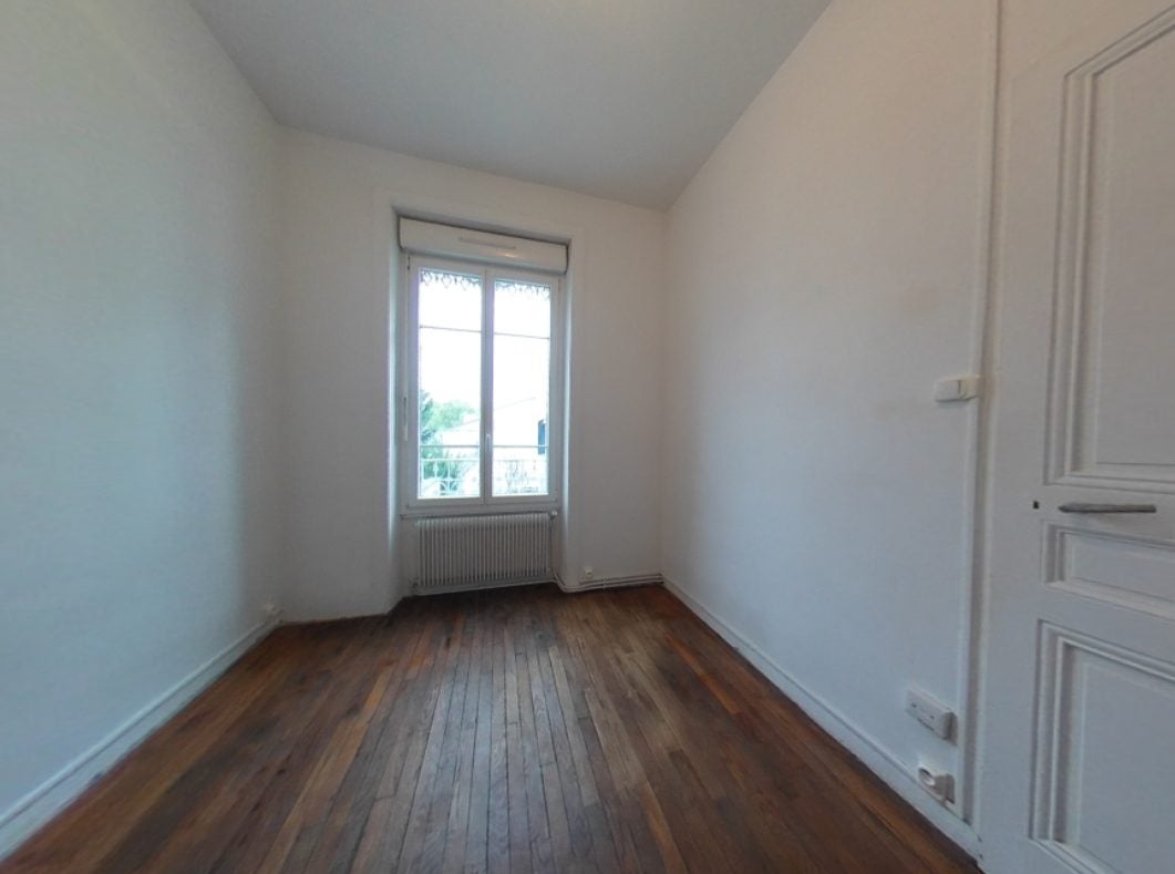 Flat Rue Léon Blum in Villeurbanne