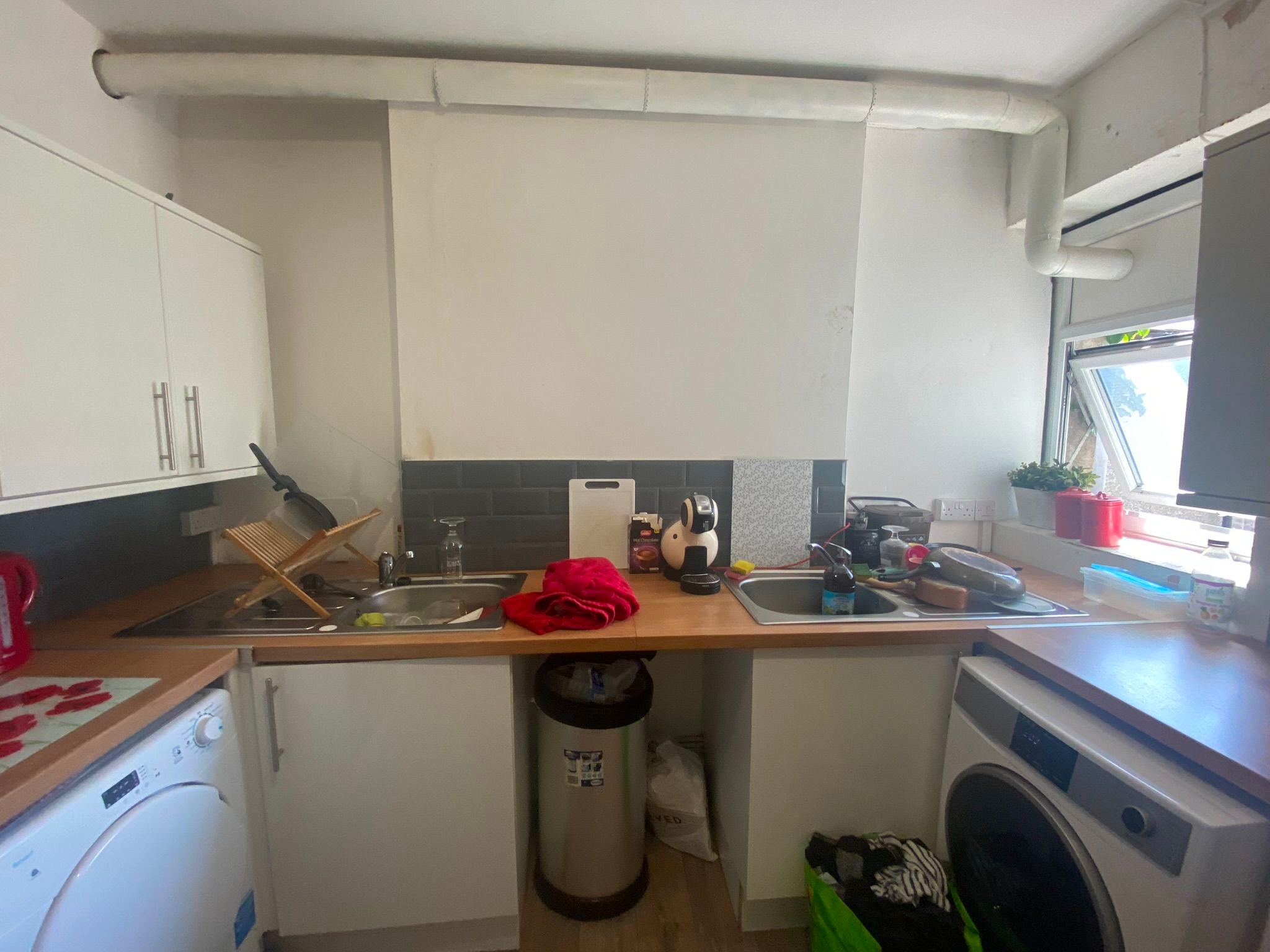 Room Bridgend Road in Aberkenfig