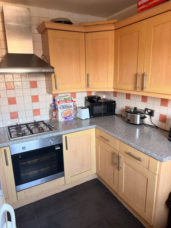 Room Ridgwell Road in Greater London