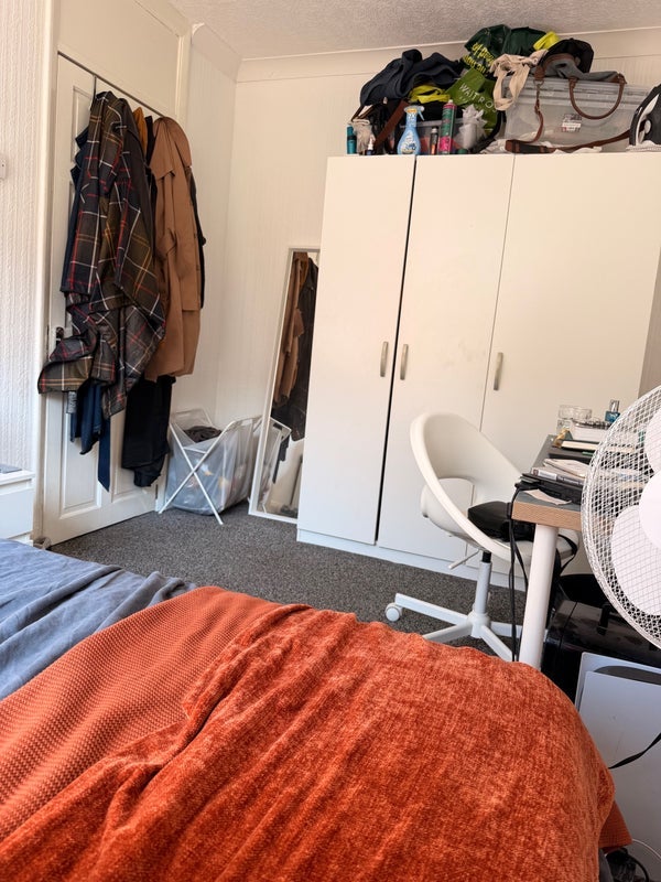 Room Ridgwell Road in Greater London