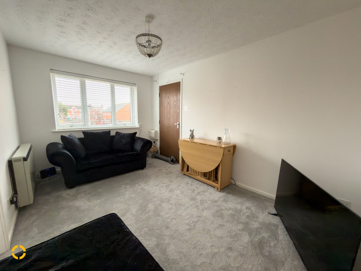 Flat St David's Grove in Borough of Fylde