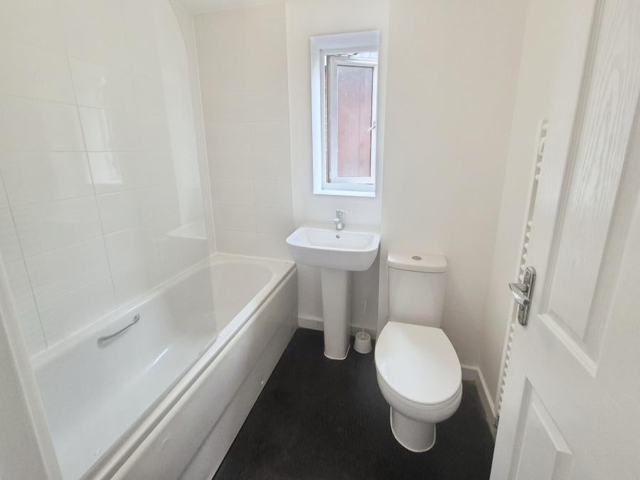 House Balmoral Close in Upton