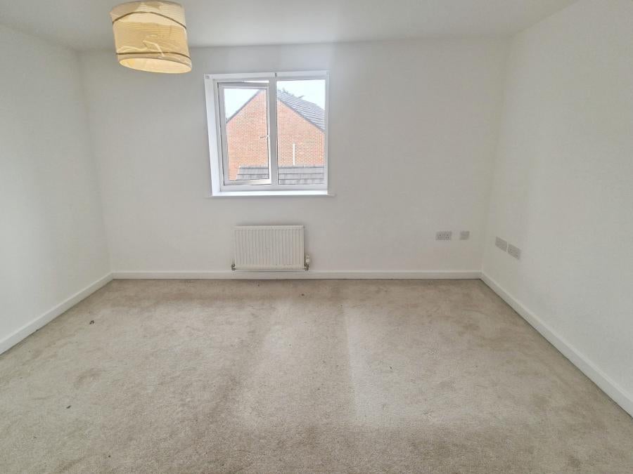 House Balmoral Close in Upton
