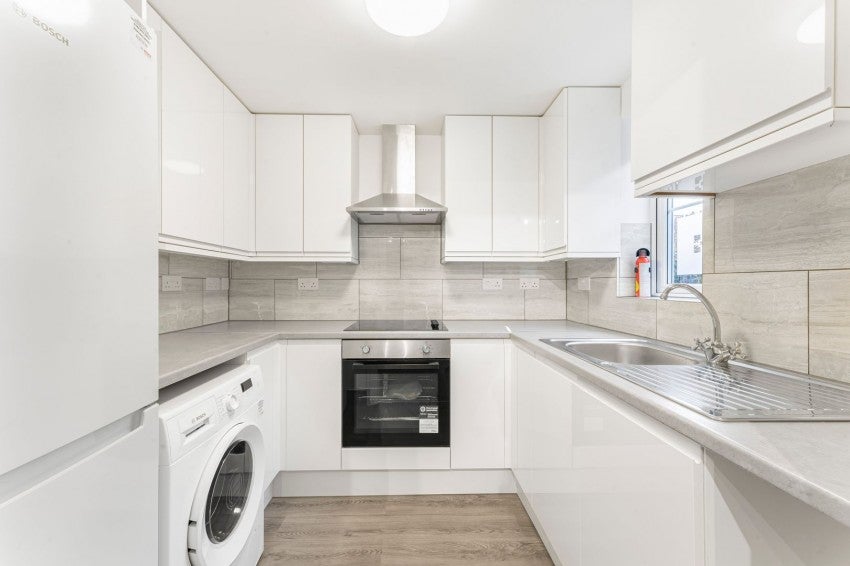 Flat Marlborough Road in Greater London