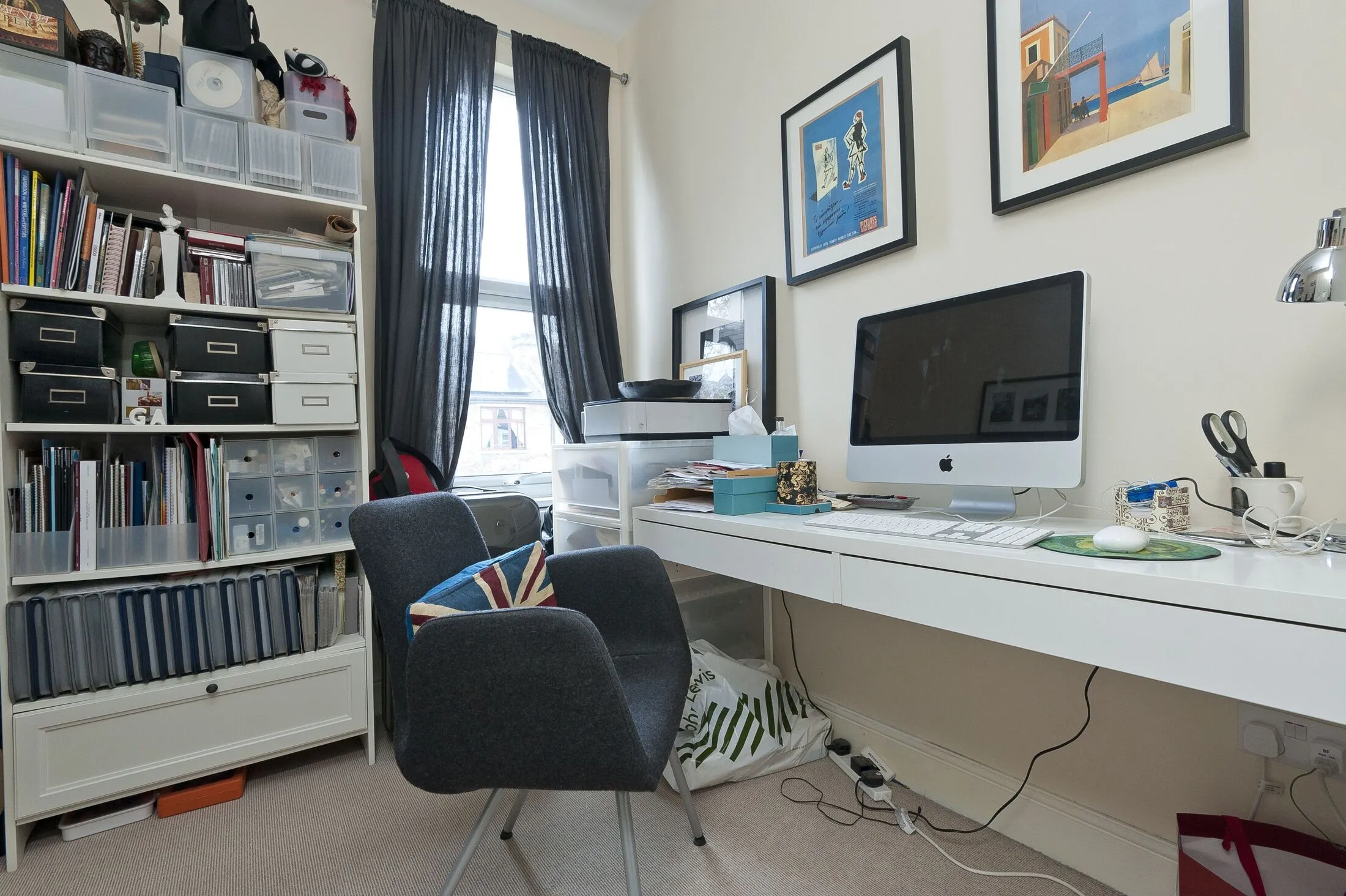 Flat Darwin Road in Greater London