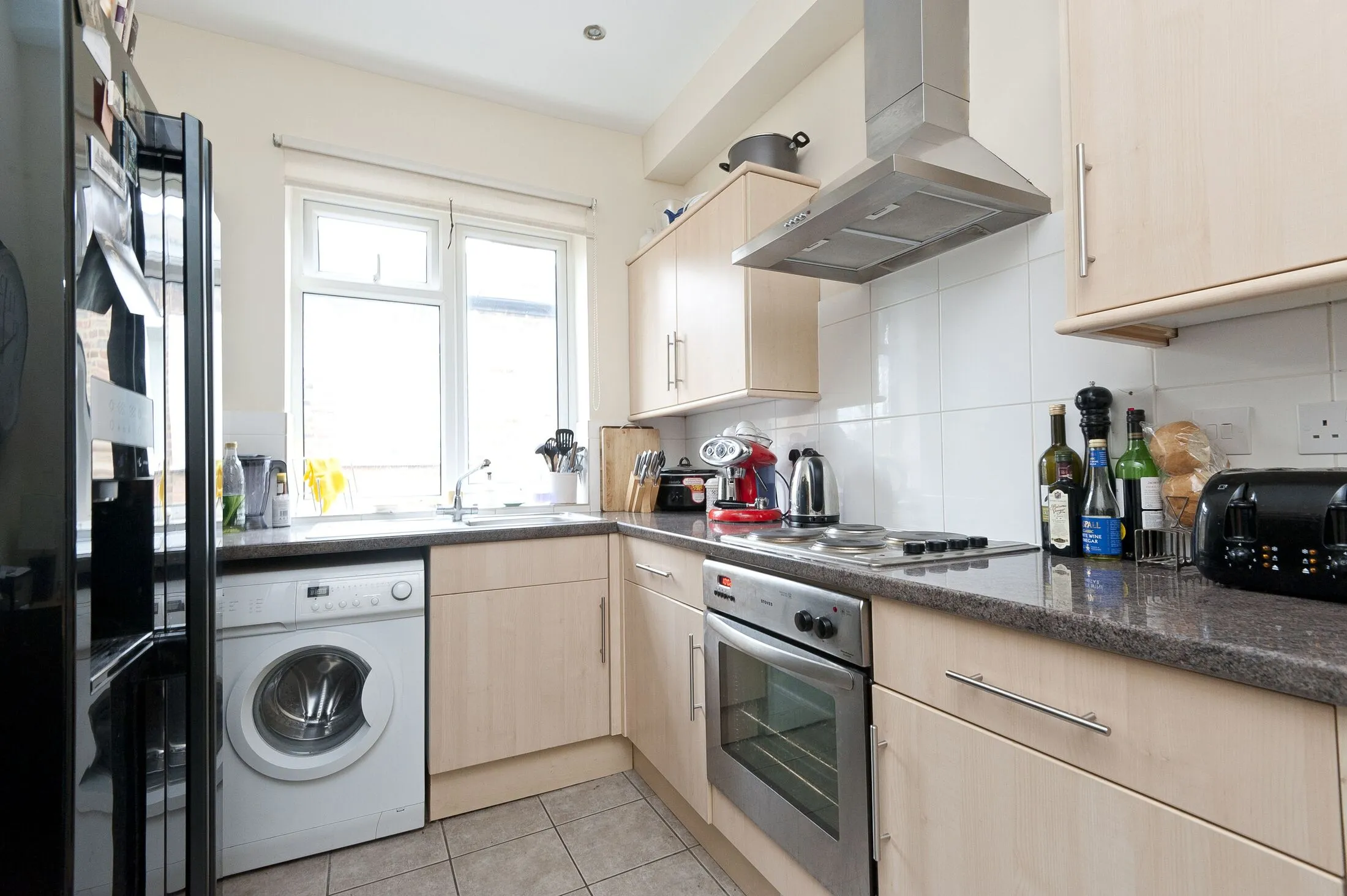 Flat Darwin Road in Greater London
