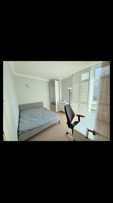 Room Lanark Square in Greater London