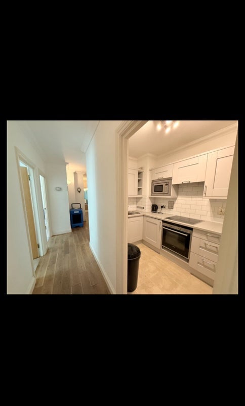 Room Lanark Square in Greater London