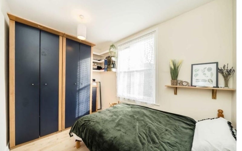 Flat Marylands Road in City of Westminster