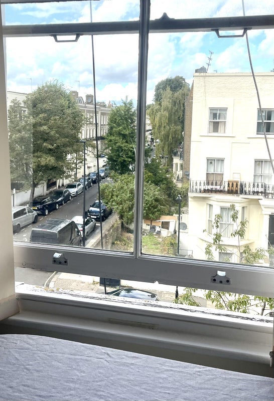 Flat Marylands Road in City of Westminster