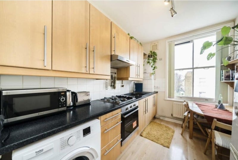 Flat Marylands Road in City of Westminster