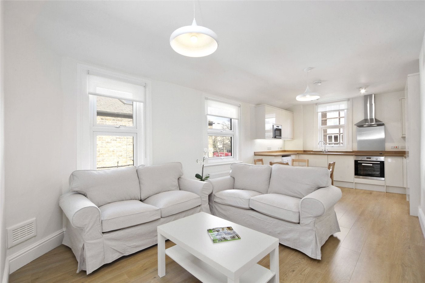 Flat Collingbourne Road in Greater London