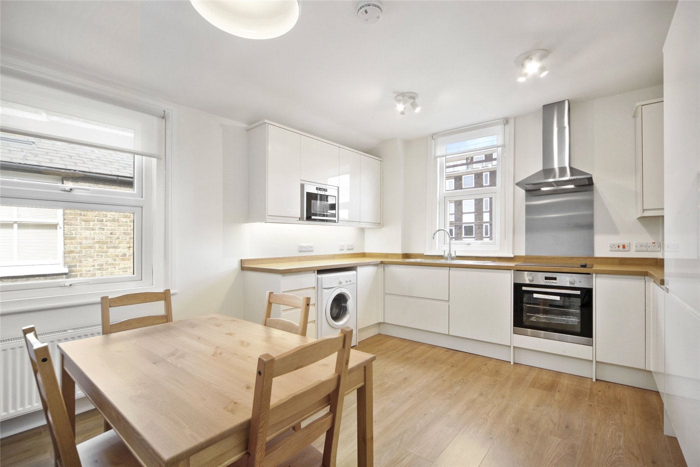 Flat Collingbourne Road in Greater London