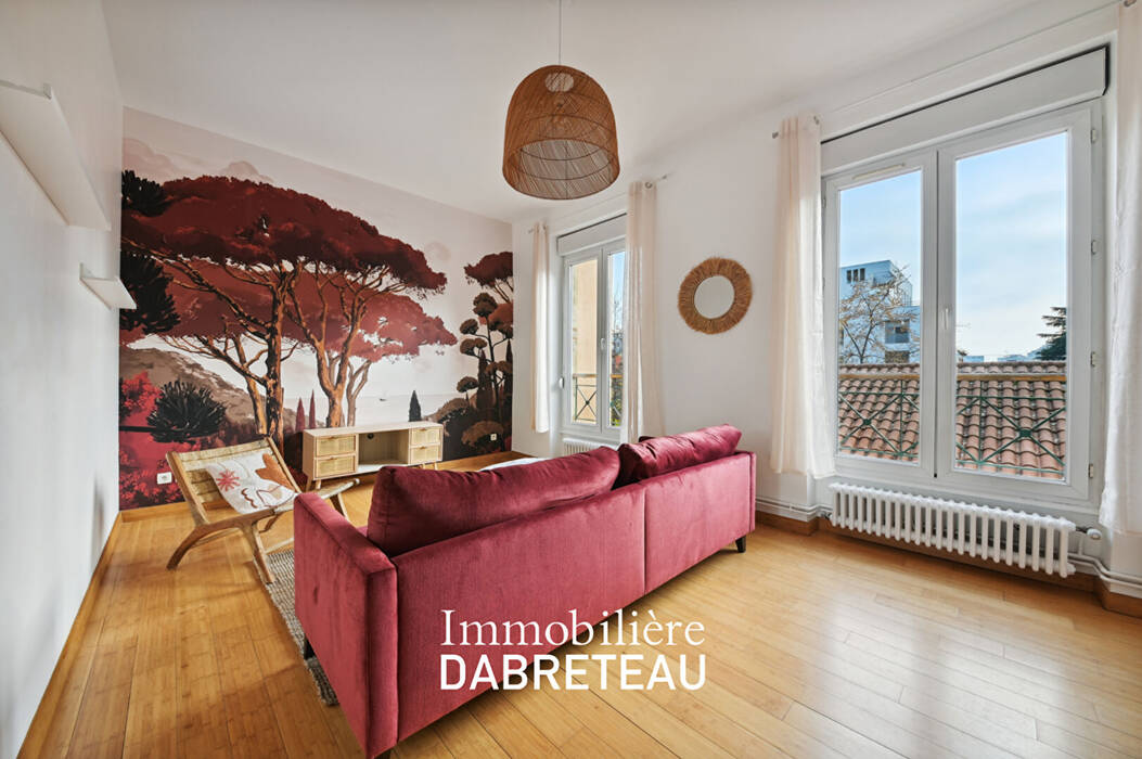 Flat Cours Tolstoï in Villeurbanne