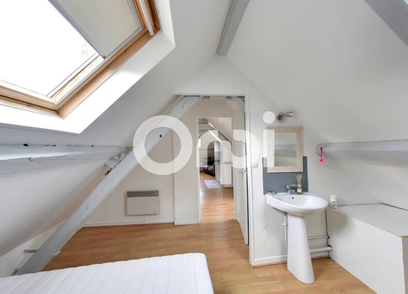 Flat Place Mauconseil in Senlis