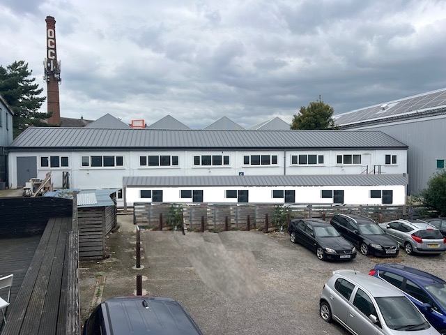Room Eade Road in Greater London