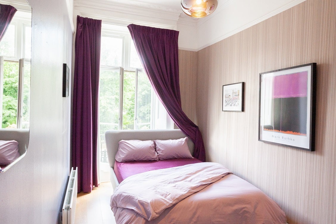 Flat Gloucester Avenue in Greater London