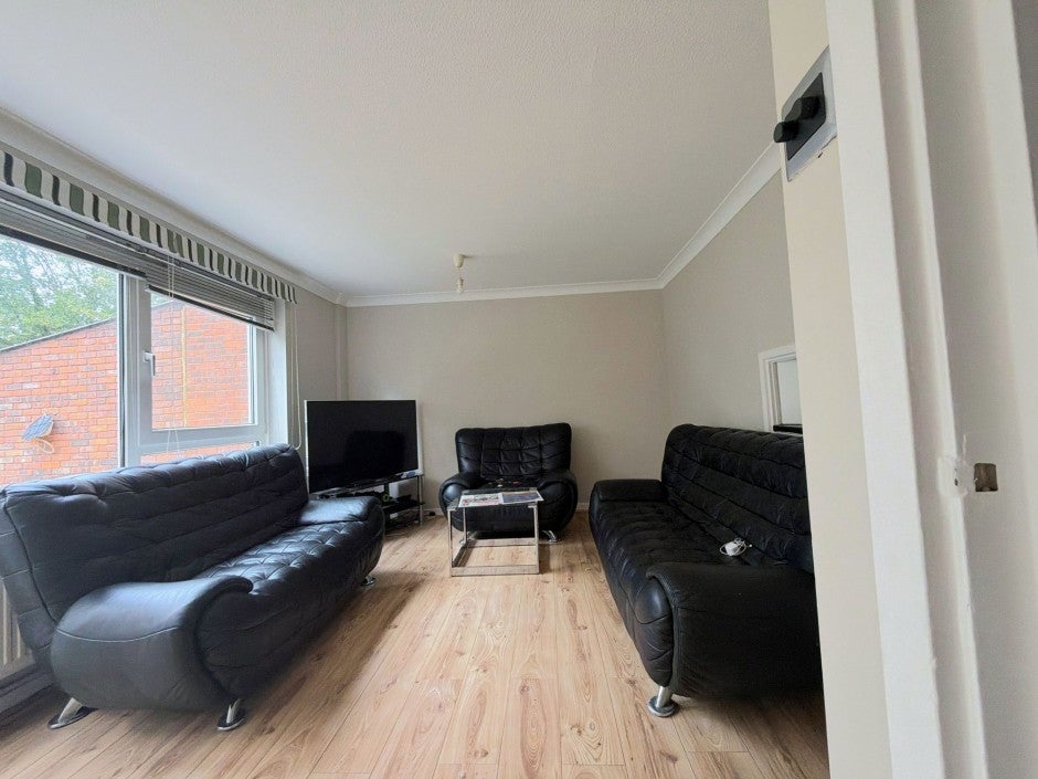 House Braybourne Close in Greater London