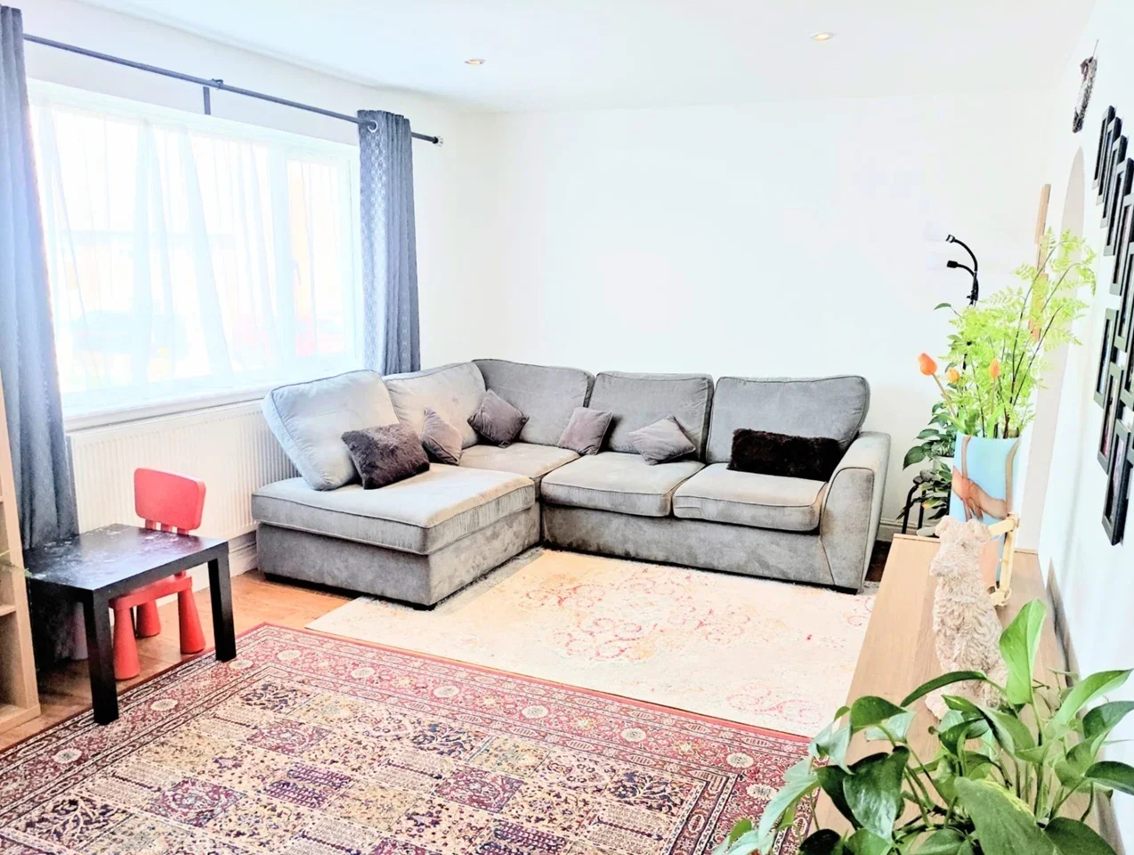 Flat Chafford Way in Grays