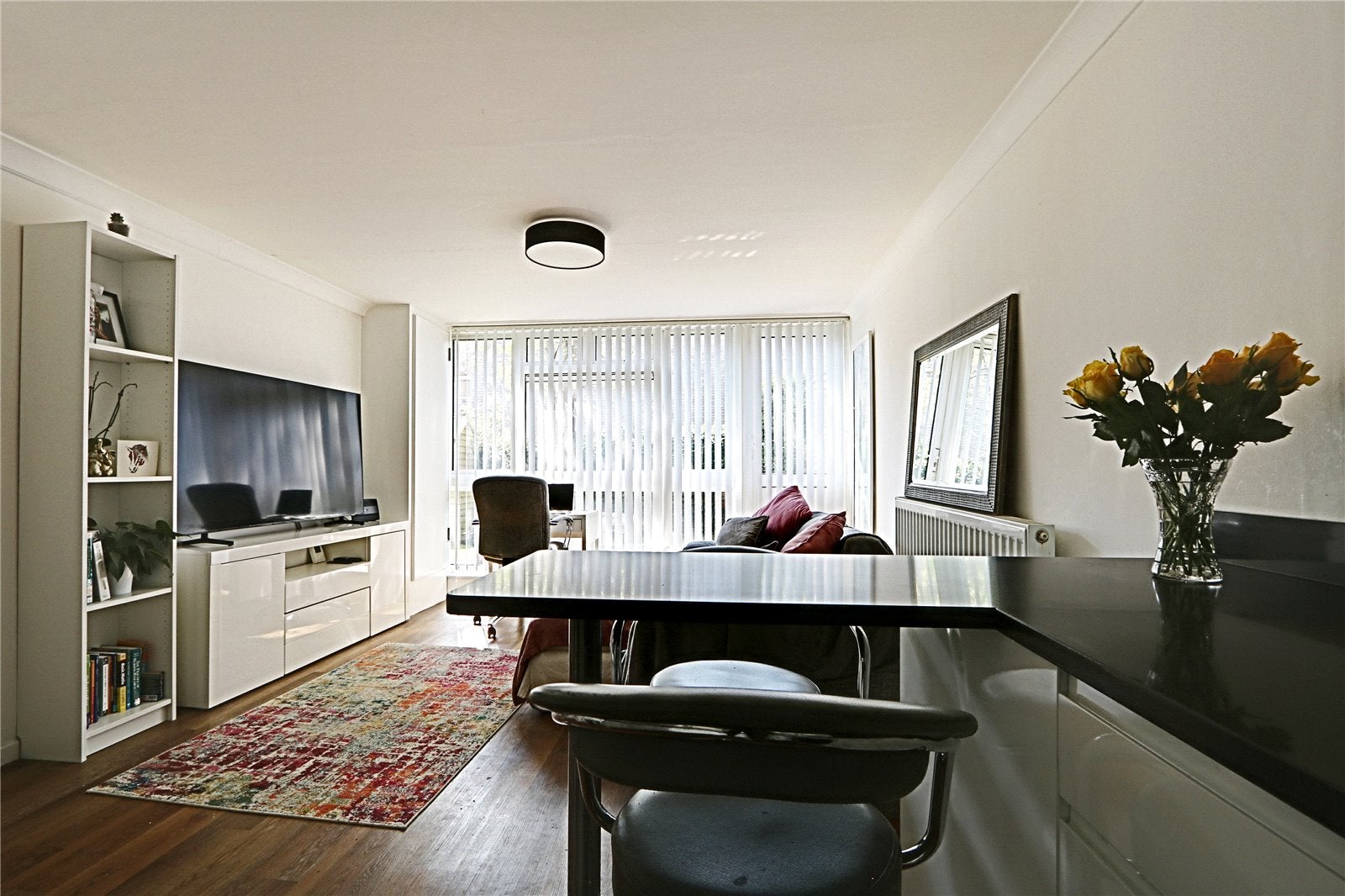 Flat Victoria Road in London
