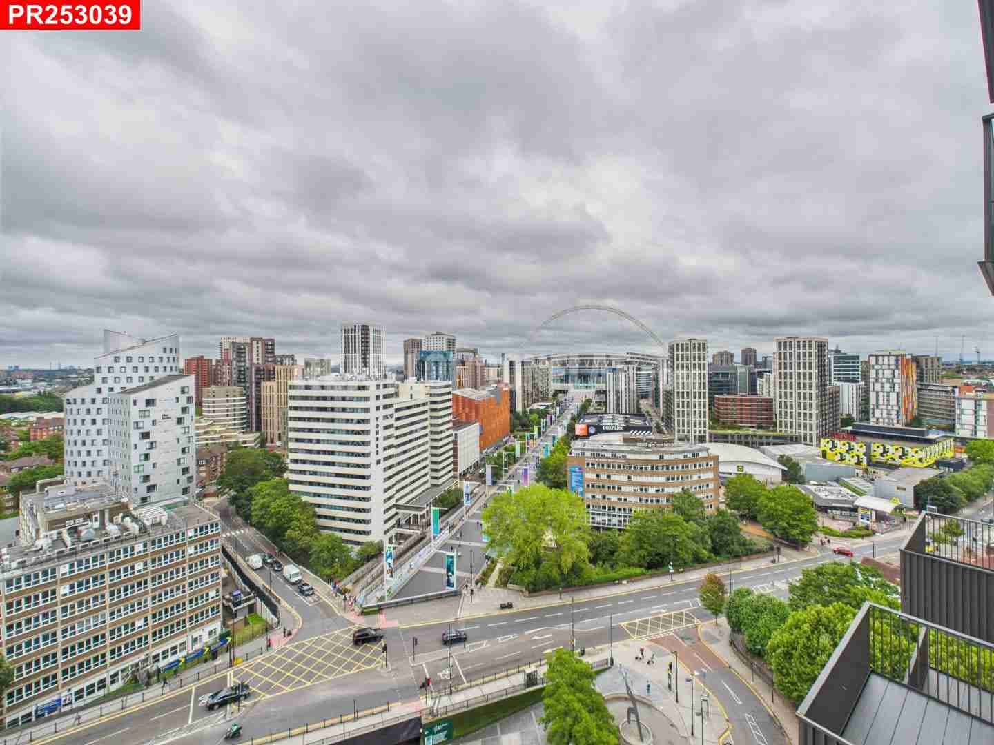 House Barn Rise in Greater London