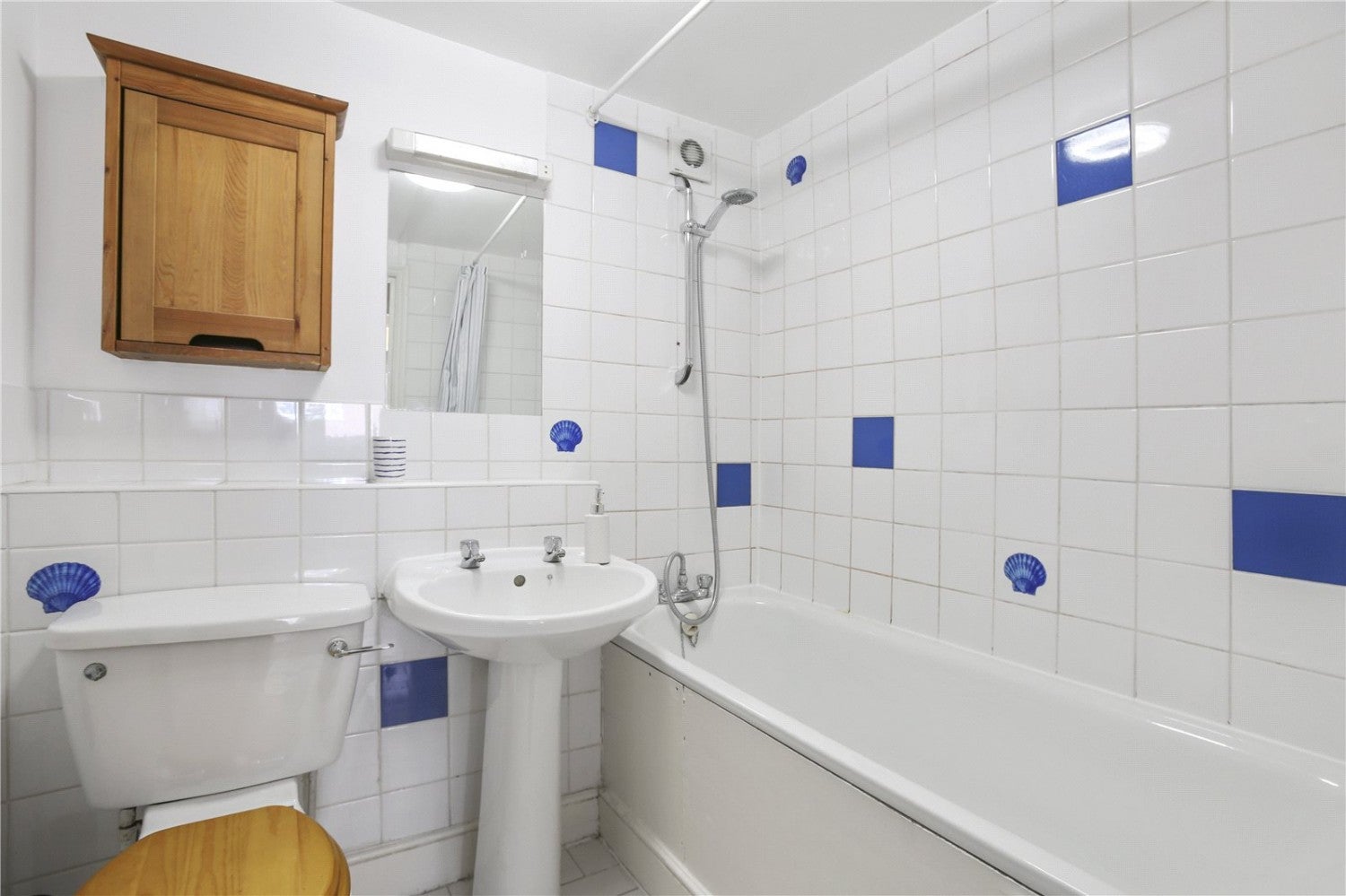 Flat Garner Street in Greater London