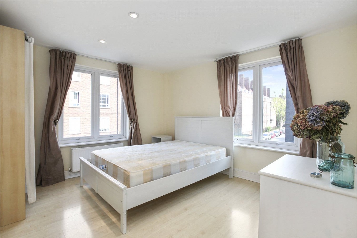 Flat Garner Street in Greater London