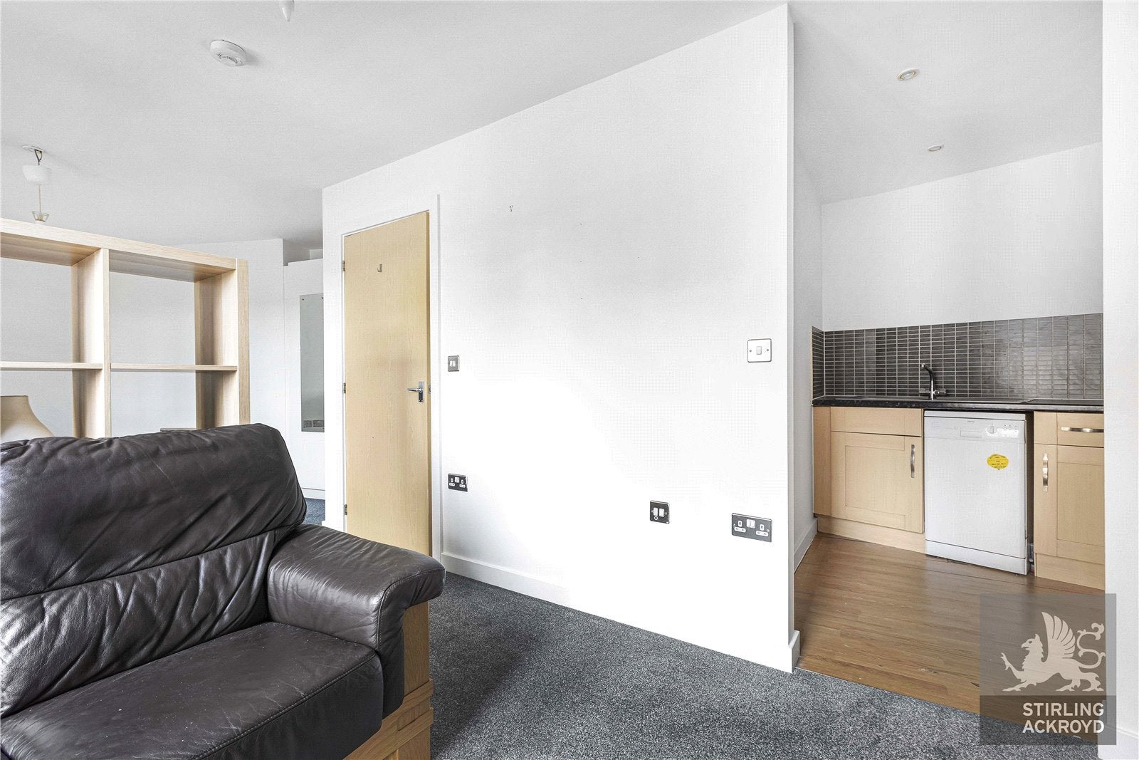 Flat Harry Zeital Way in Greater London