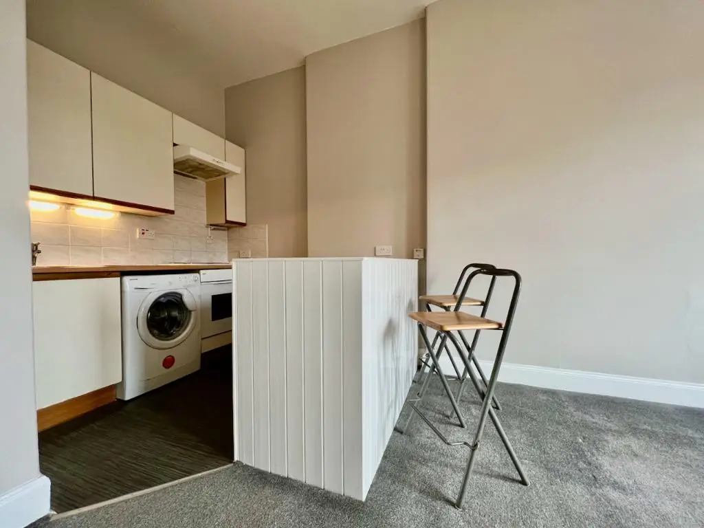 Flat Lanark Road in City of Edinburgh