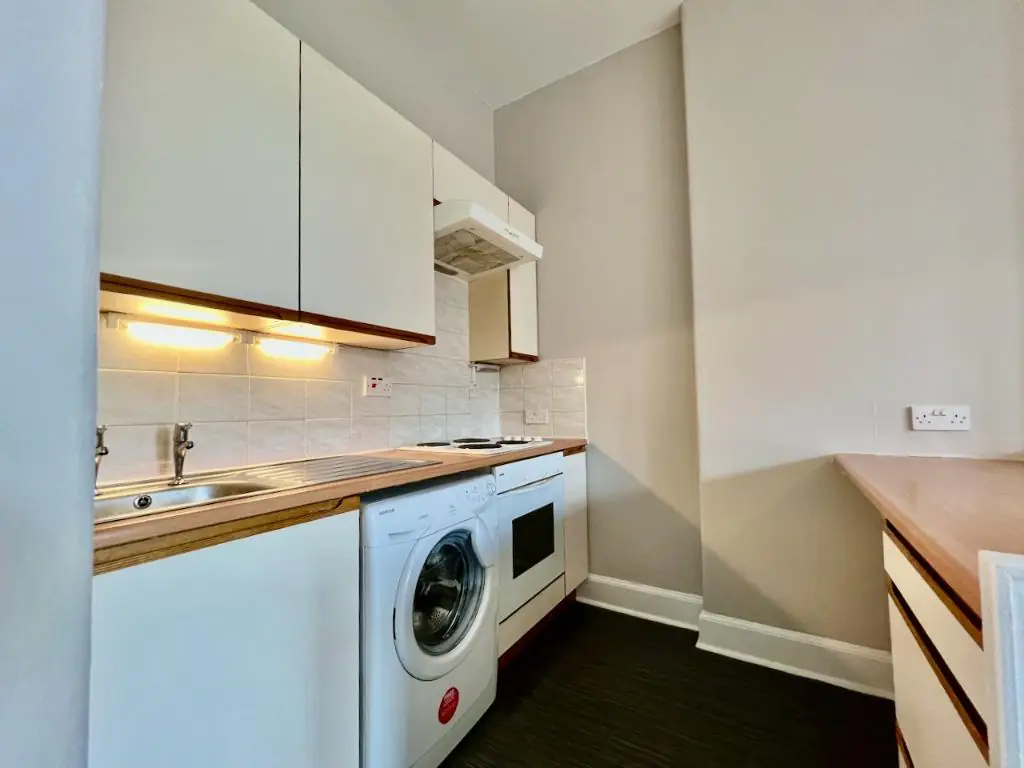 Flat Lanark Road in City of Edinburgh