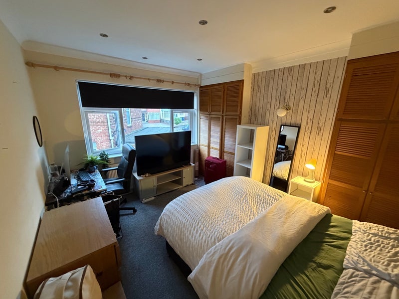 Room Coast Road in Newcastle upon Tyne