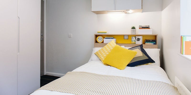 Room Servia Hill in Leeds