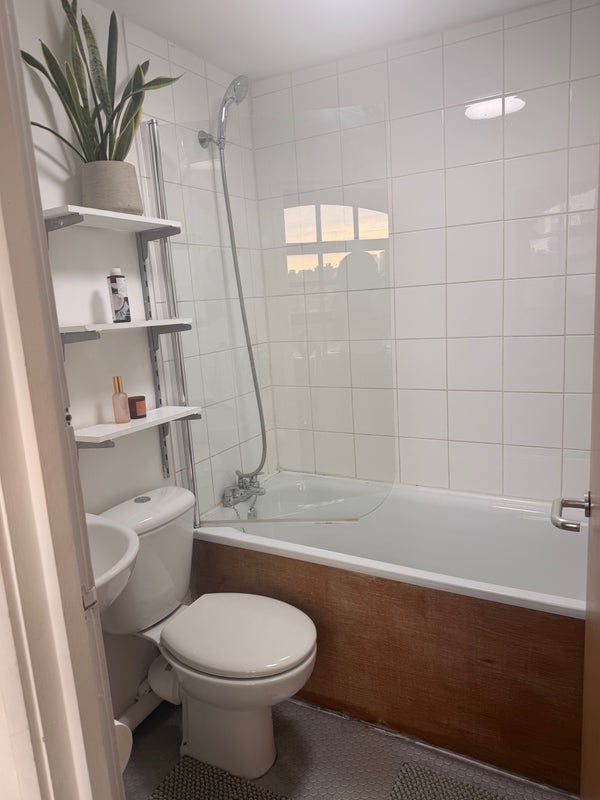 Room Long Lane in Greater London