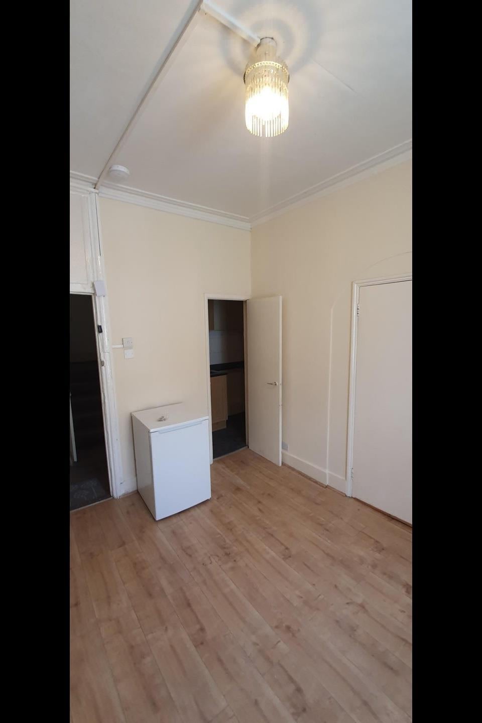 Flat Perran Road in Greater London